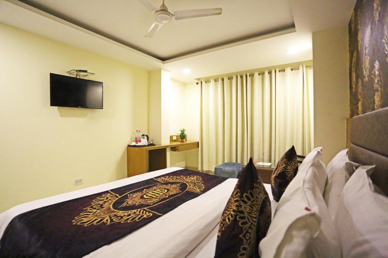 Hotel Grand Suites By D'Capitol Near Delhi Airport Ню Делхи Екстериор снимка