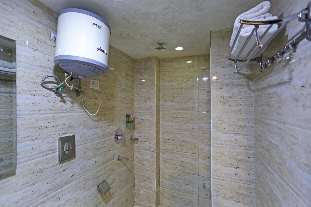 Hotel Grand Suites By D'Capitol Near Delhi Airport Ню Делхи Екстериор снимка