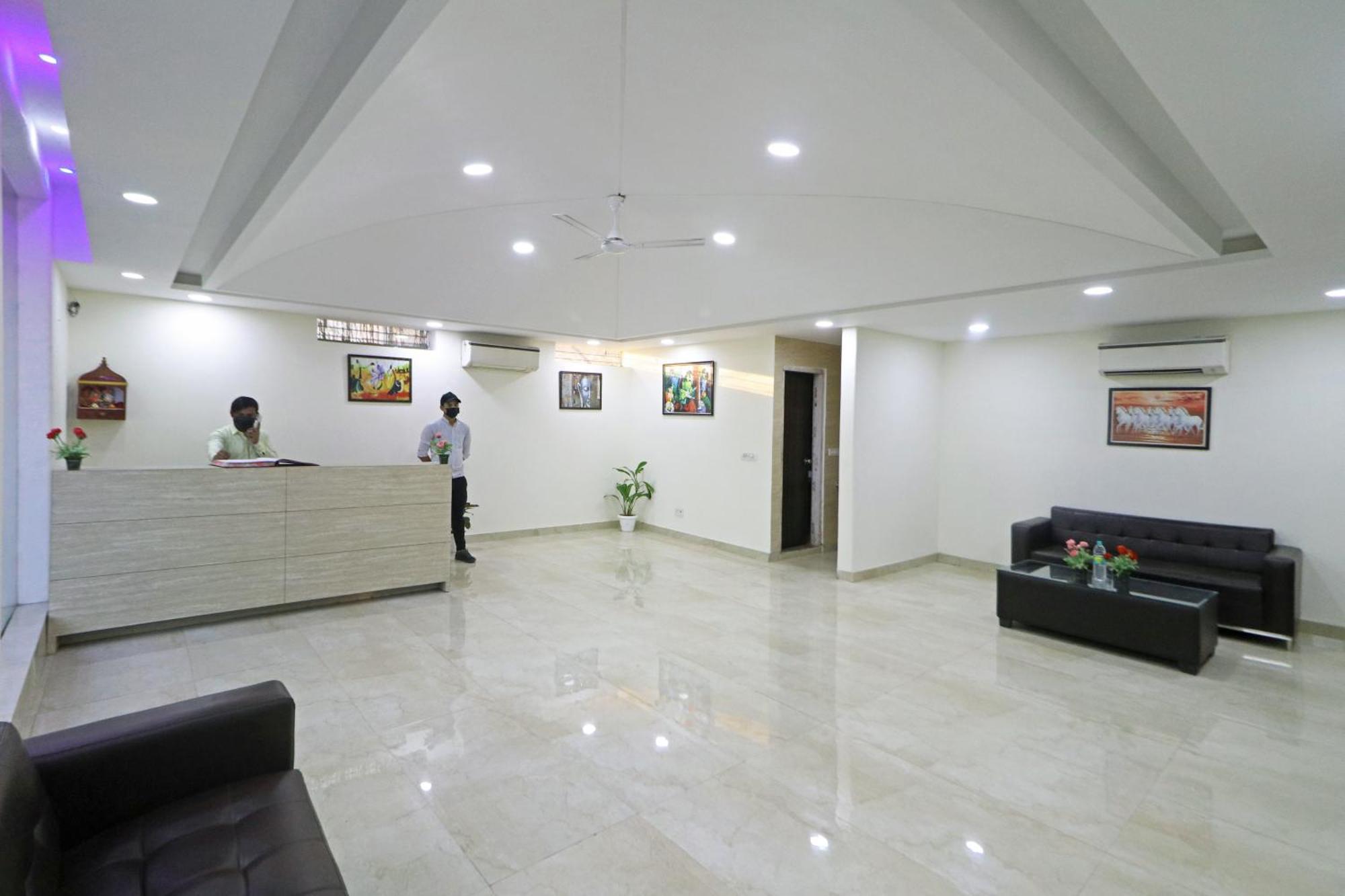 Hotel Grand Suites By D'Capitol Near Delhi Airport Ню Делхи Екстериор снимка