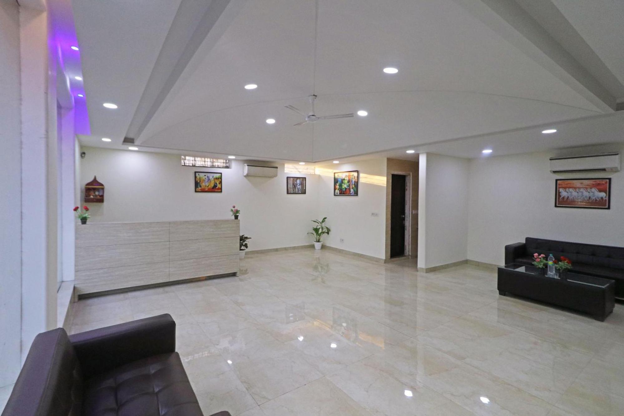 Hotel Grand Suites By D'Capitol Near Delhi Airport Ню Делхи Екстериор снимка