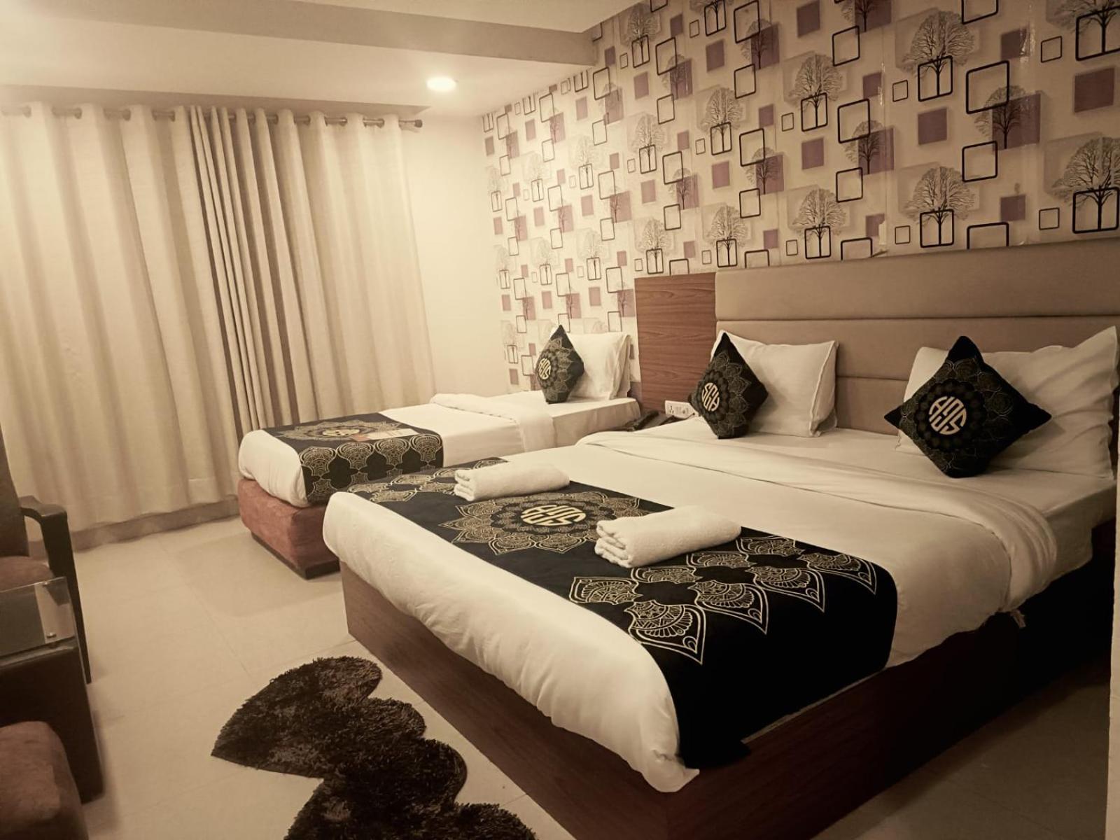 Hotel Grand Suites By D'Capitol Near Delhi Airport Ню Делхи Екстериор снимка
