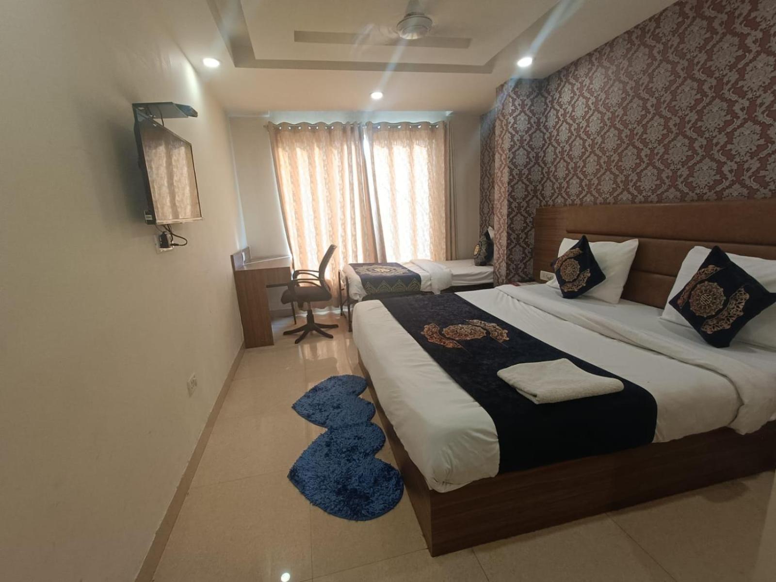 Hotel Grand Suites By D'Capitol Near Delhi Airport Ню Делхи Екстериор снимка