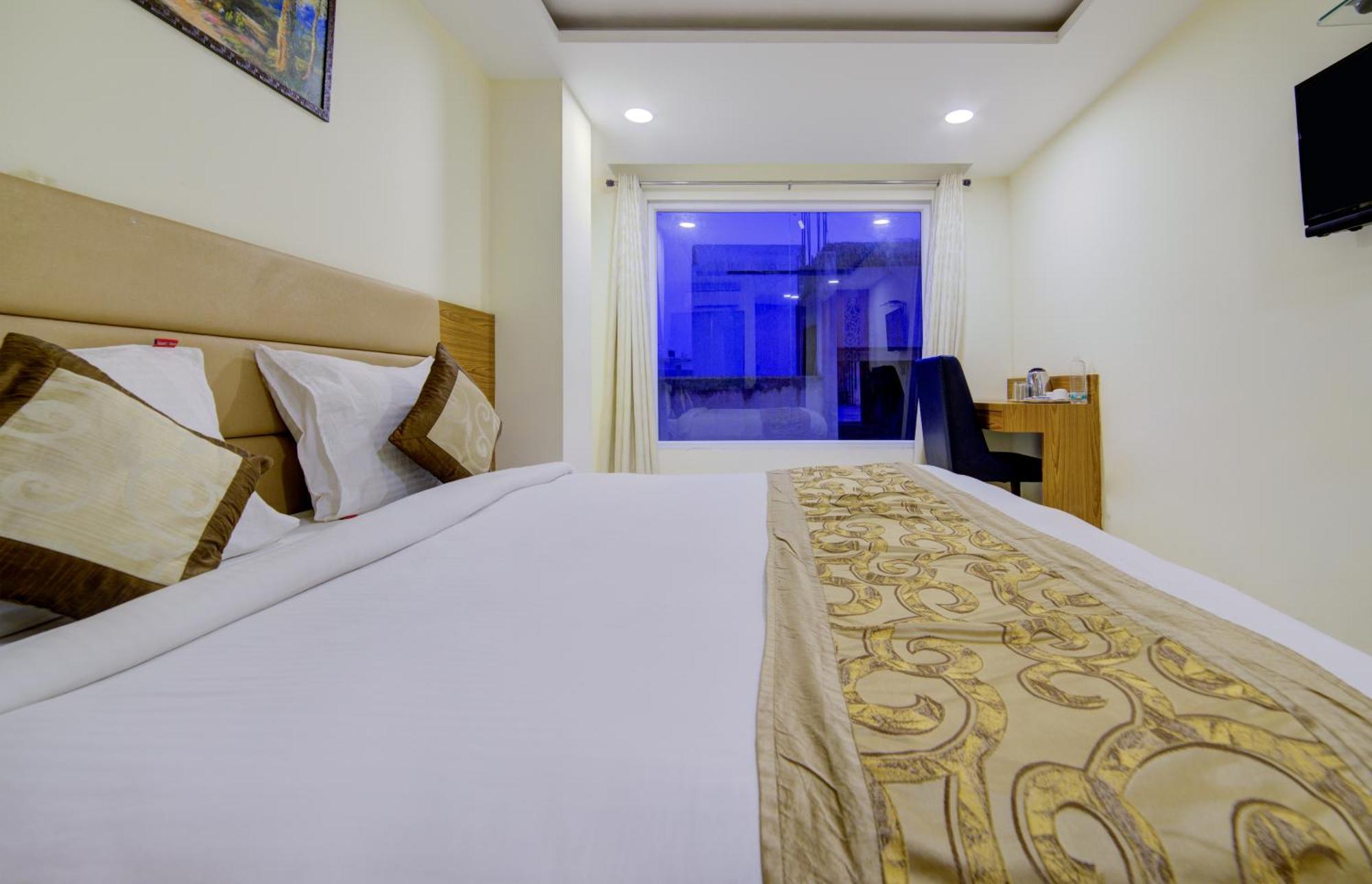 Hotel Grand Suites By D'Capitol Near Delhi Airport Ню Делхи Екстериор снимка
