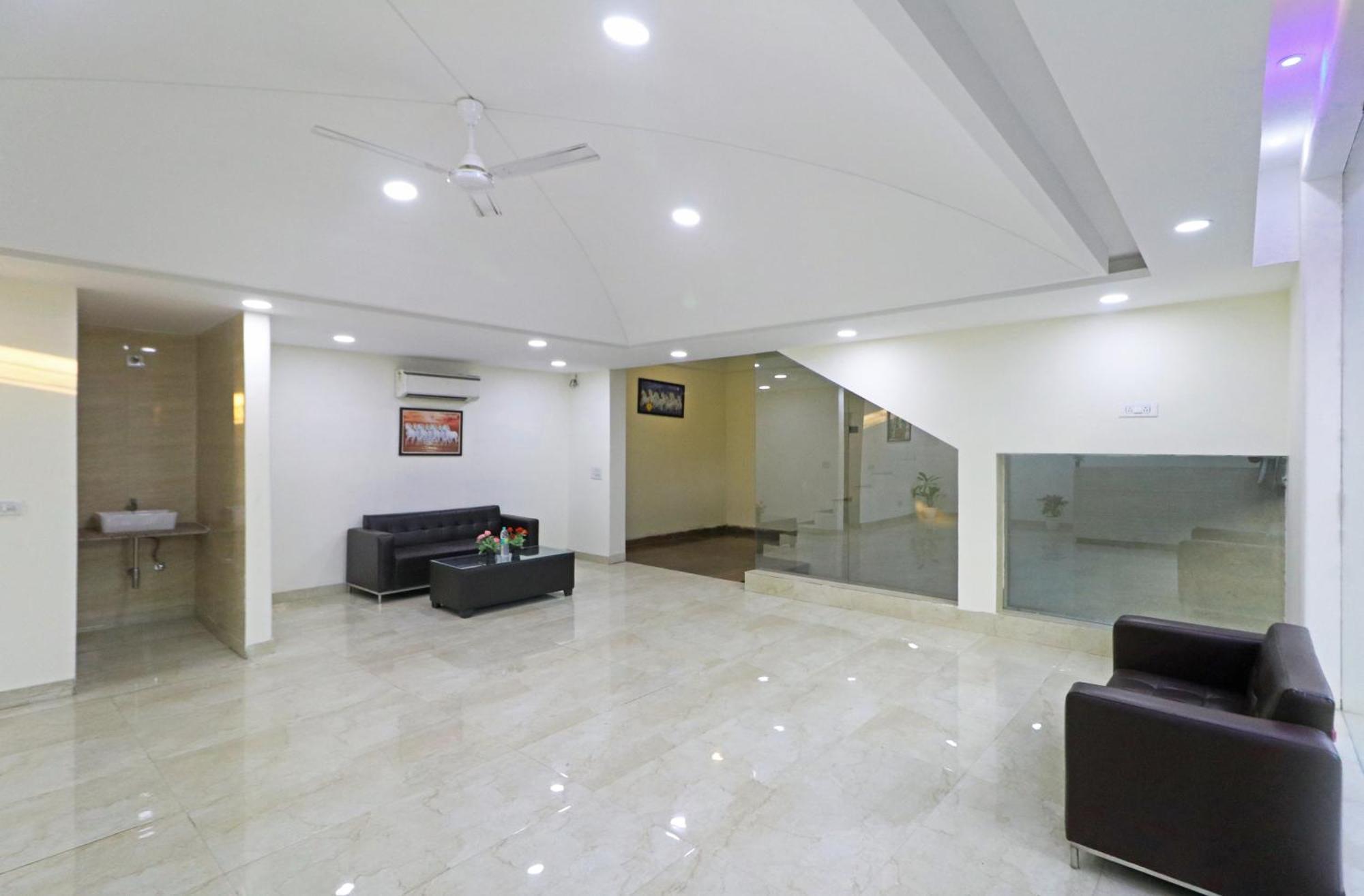 Hotel Grand Suites By D'Capitol Near Delhi Airport Ню Делхи Екстериор снимка