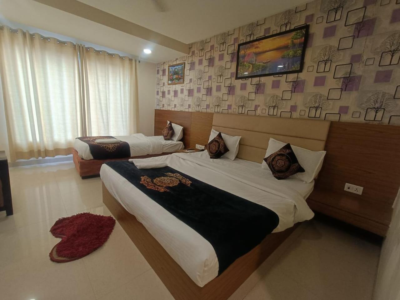 Hotel Grand Suites By D'Capitol Near Delhi Airport Ню Делхи Екстериор снимка